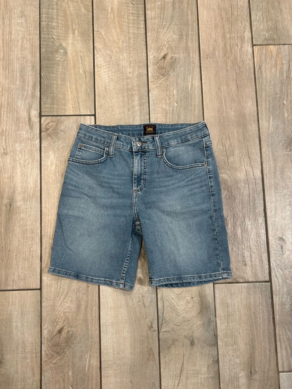 Lee Bermuda Shorts